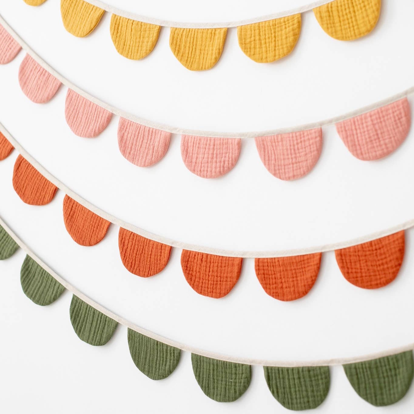 Monocrom - Pale pink cotton banner - Image 4